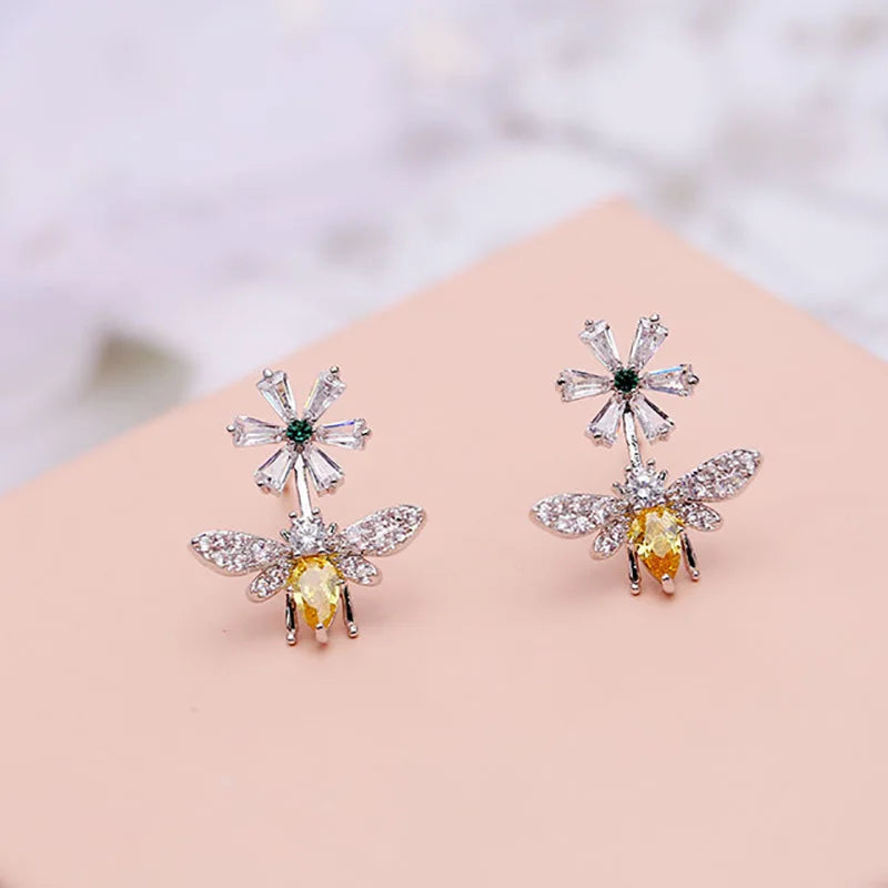 White Gold Plated Bee Stud Earrings With Pear Cut Zircon And Diamond Accents For Women Party Jewelry Cute Insect Design
