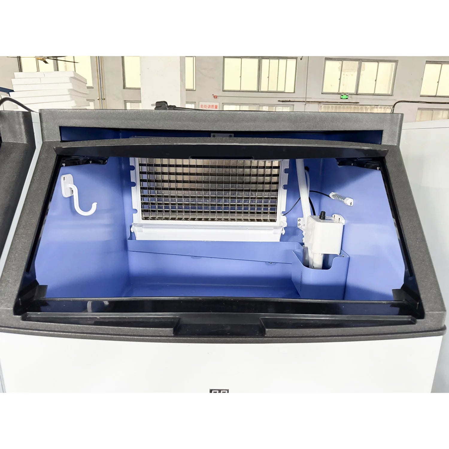Commercial Ice Maker 200kg/24H Stainless Steel Ice Cube Maker Machine