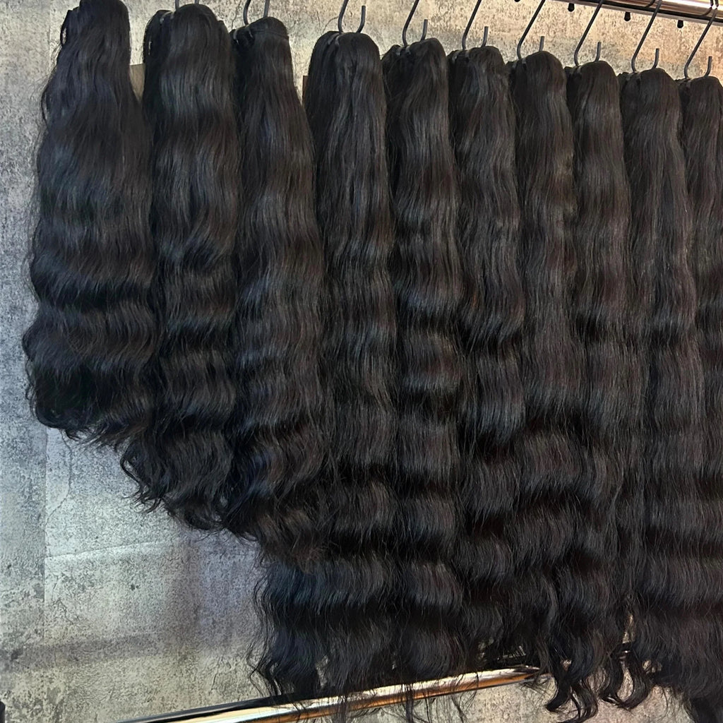 Wholesale Hot Selling 100% Unprocessed Burmese Curly Hair Weave Bundles Raw Vietnamese No Tangle No Shedding Hair Extensions