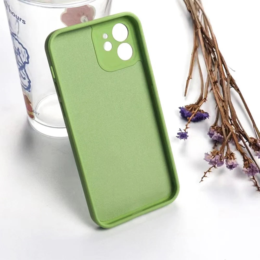 Magnetic Liquid Silicone TPU Phone Case for iPhone 16 Pro Max Mobile Phone Cases