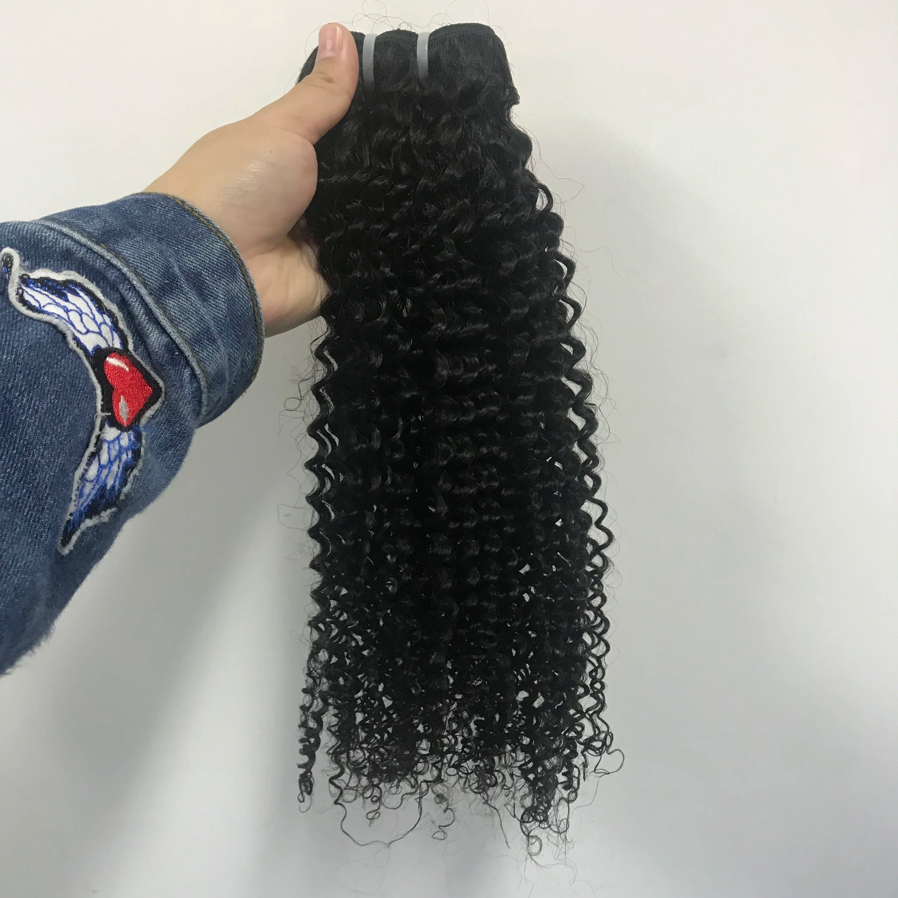 Wholesale Hot Selling 100% Unprocessed Burmese Curly Hair Weave Bundles Raw Vietnamese No Tangle No Shedding Hair Extensions