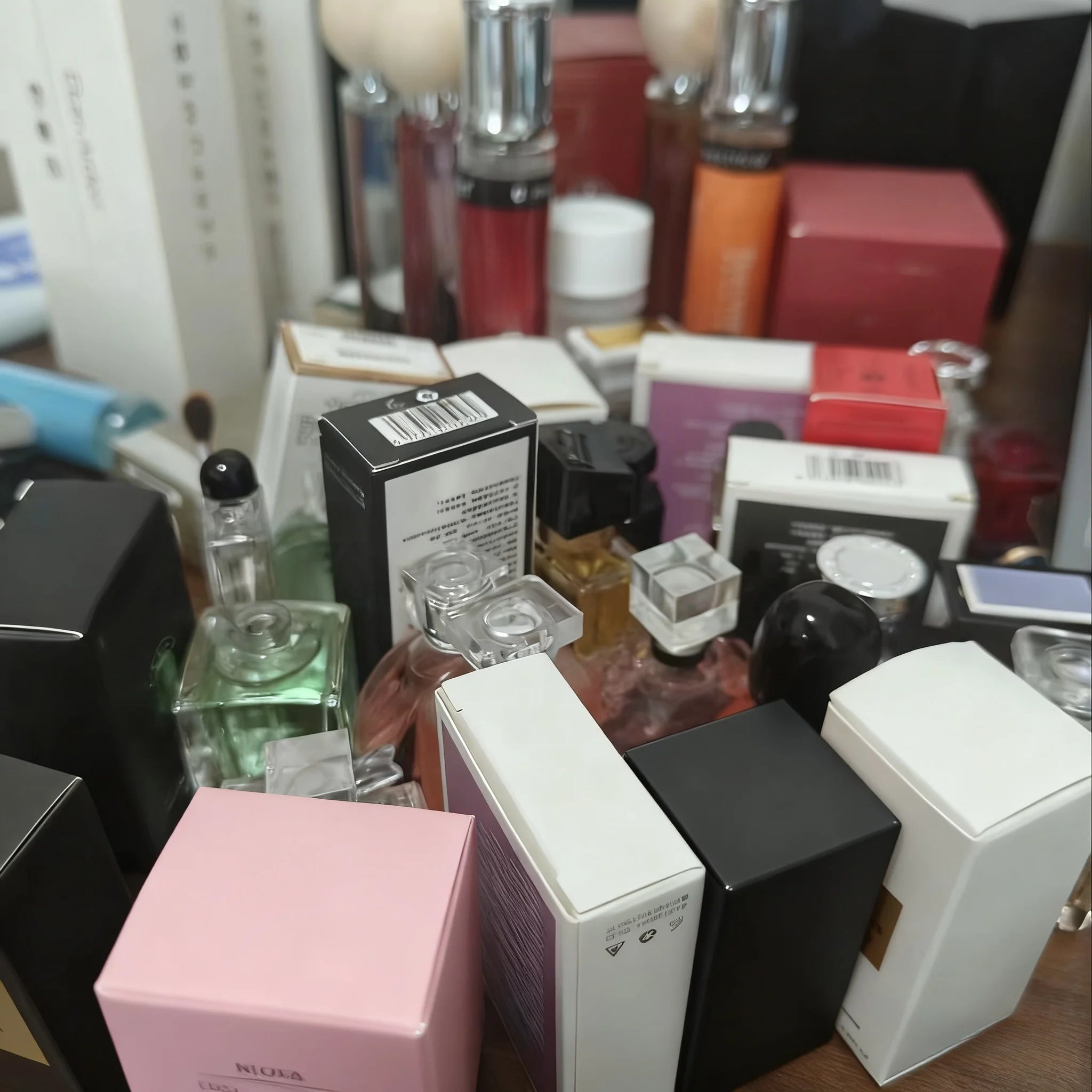 Usa Stock High Quality Unisex Perfume Long-lasting Floral Scent Cologne for Men Women Woody Spray Wholesale 2-5days Delivery