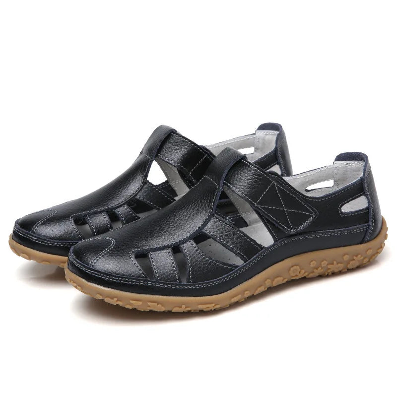 Women's Leather Sandals Casual Summer Closed Toe Beach Sandals Flat Comfortable Sneakers