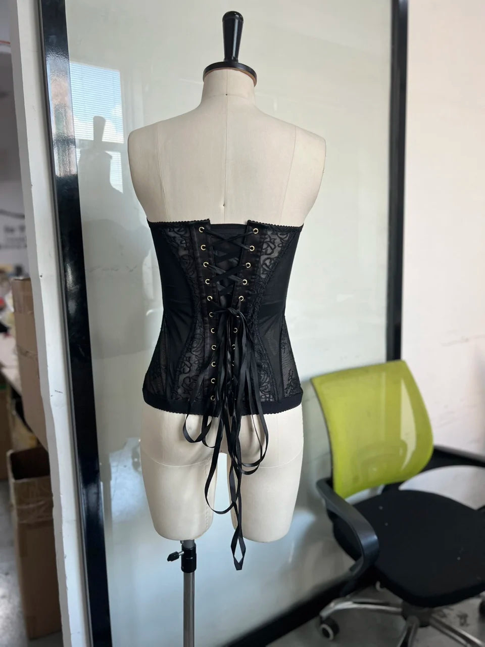 Sexy Slim Fit Corset Lace Hollow Out Sleeveless Strapless Top Lace Up Slim Fit Tops 2026 Summer Women Street Trendy Vest