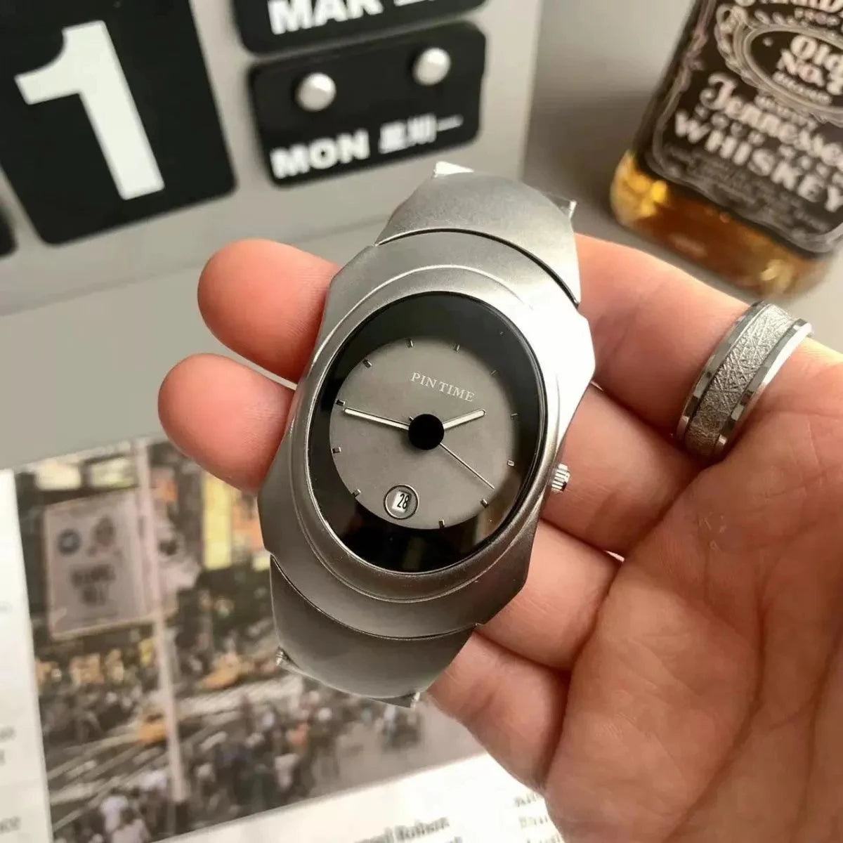 Men's Fashion Watch Unique Timed Bomb Dress Retro Simulation Quartz Watch Luminous Hand Waterproof Automatic Date Clock Repair Gift