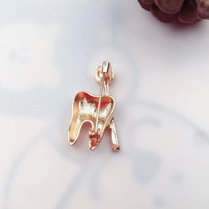 Tooth Shape Cute Medical Brooch Pin For Dentist Doctor Nurse Lapel Backpack Badge Pins Jewelry Gift Accessories