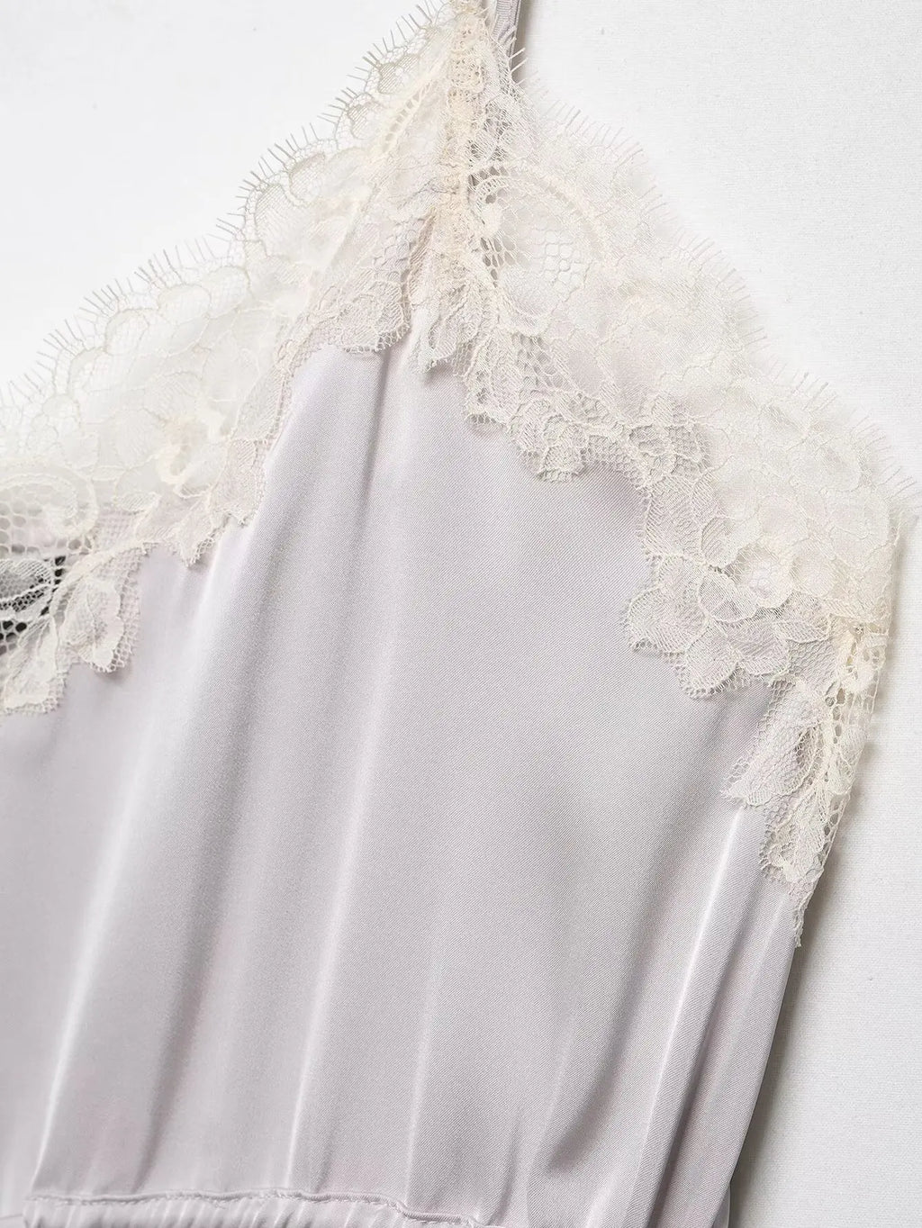 KONDALA Lady Chic Satin Strappy Top 2026 Spring Summer Romantic Holidays Lace Suspender Top Women High Street Trendy Cute Tops