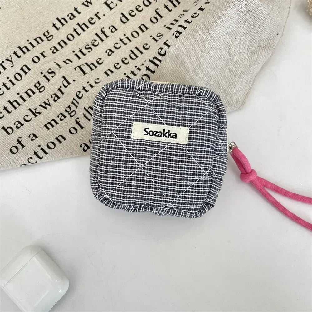 Women Small Cosmetic Bag Zipper Girls Mini Sanitary Napkins Makeup Lipstick Bags Travel Earphone Coin Organizer Pouch Bags