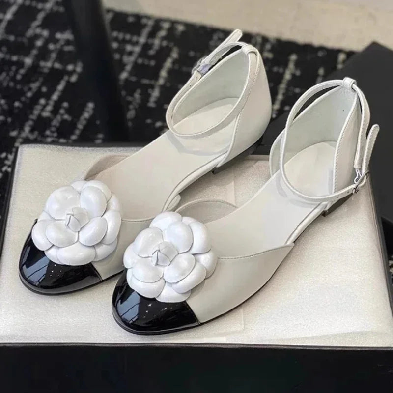 Luxury Designer Flower Mary Jane Pumps Women Round Toe Flat Sandals Women Summer Comforts Hollow Brand Floral Sandals Women