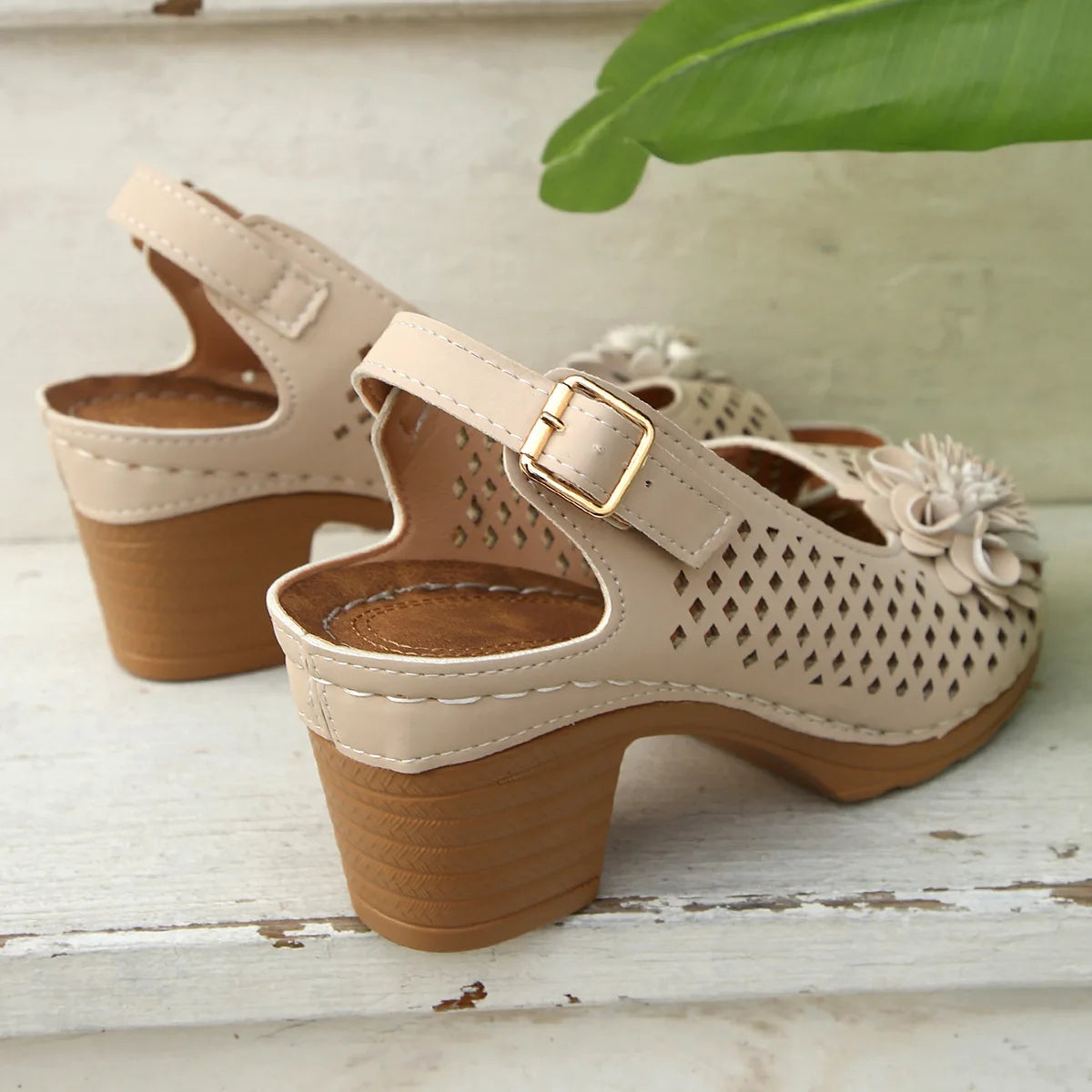 Women's Sandals 2026 New Summer Classic Retro Slip-on Comfortable High Heels Breathable Non-slip Light Sandals for Women Mujer
