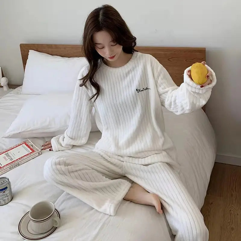 Autumn/Winter New Arrivals: Women's Warm Set Coral Fleece Pyjamas Thickened Thermal Striped Loungewear Set for Young Women