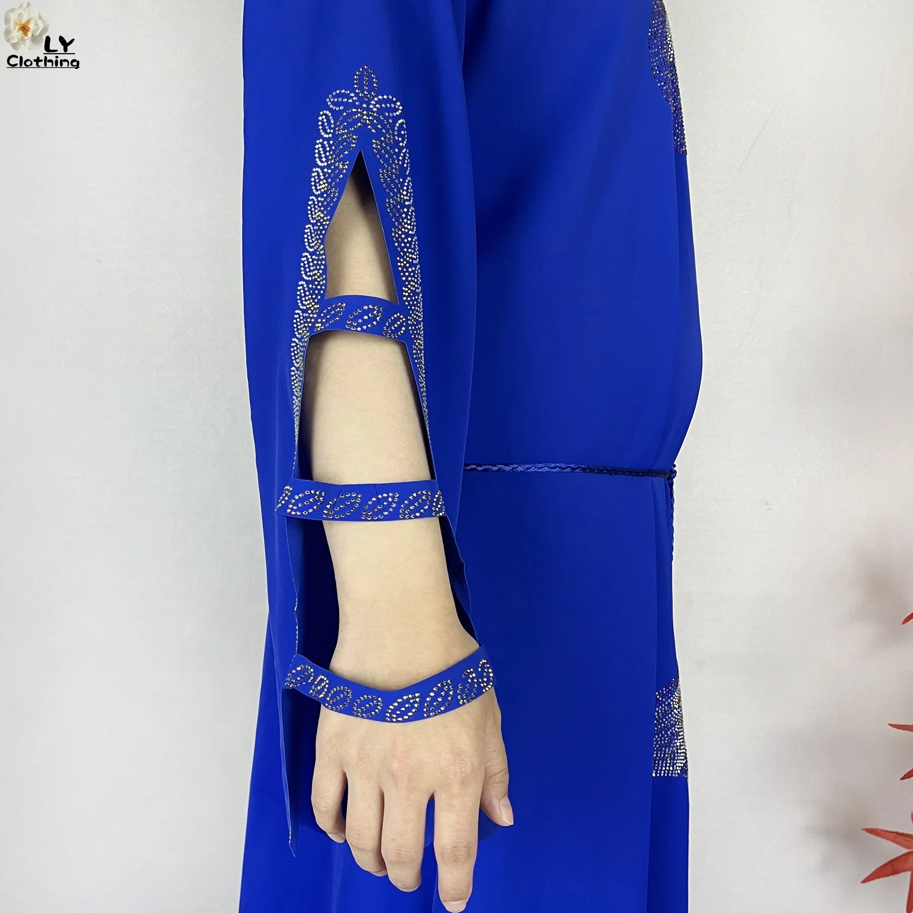 2025New Dubai Muslim Women Elegant Dress African Abaya Loose Butterfly Pattern Diamond Islamic Long Sleeve Turkey Femme Clothing