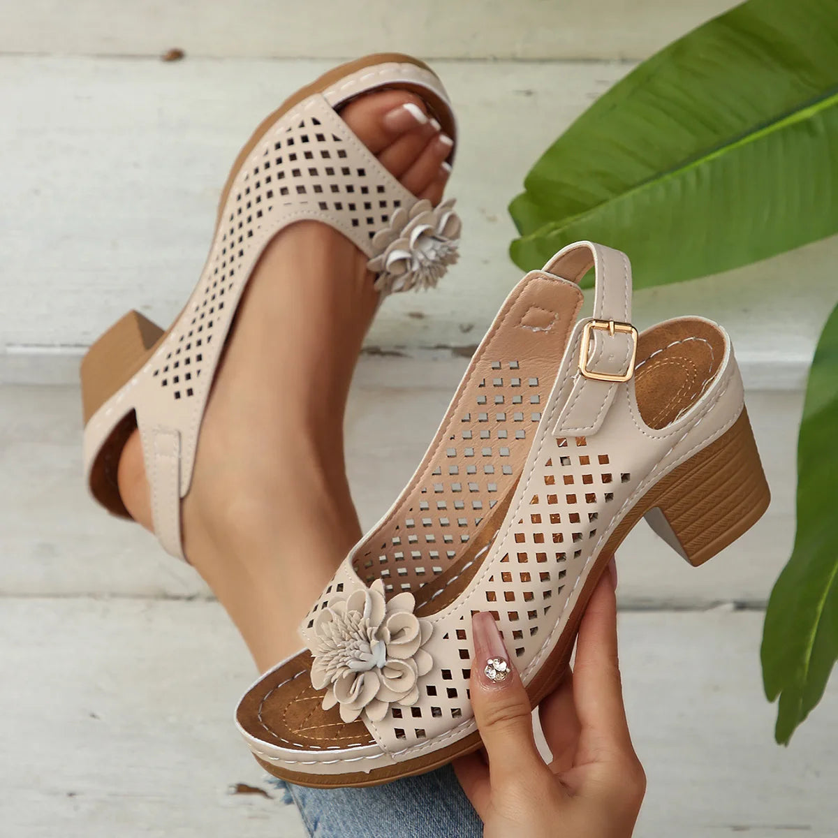 Women's Sandals 2026 New Summer Classic Retro Slip-on Comfortable High Heels Breathable Non-slip Light Sandals for Women Mujer