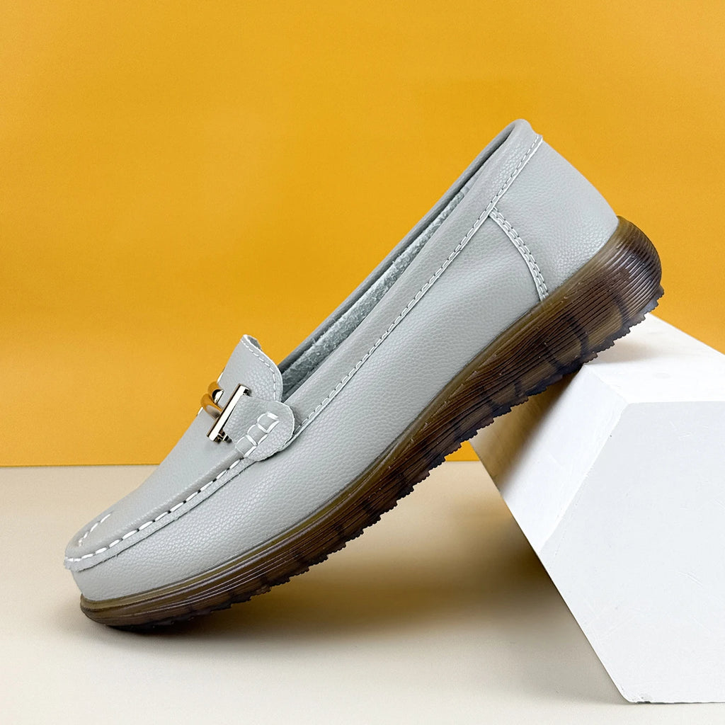 2025 New Spring /summer Women Flats Genuine Leather Moccasins Handmade Comforty Fashion Sneakers Mom nurse Flats Soft Walking
