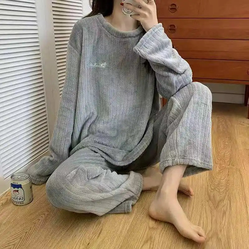 Autumn/Winter New Arrivals: Women's Warm Set Coral Fleece Pyjamas Thickened Thermal Striped Loungewear Set for Young Women
