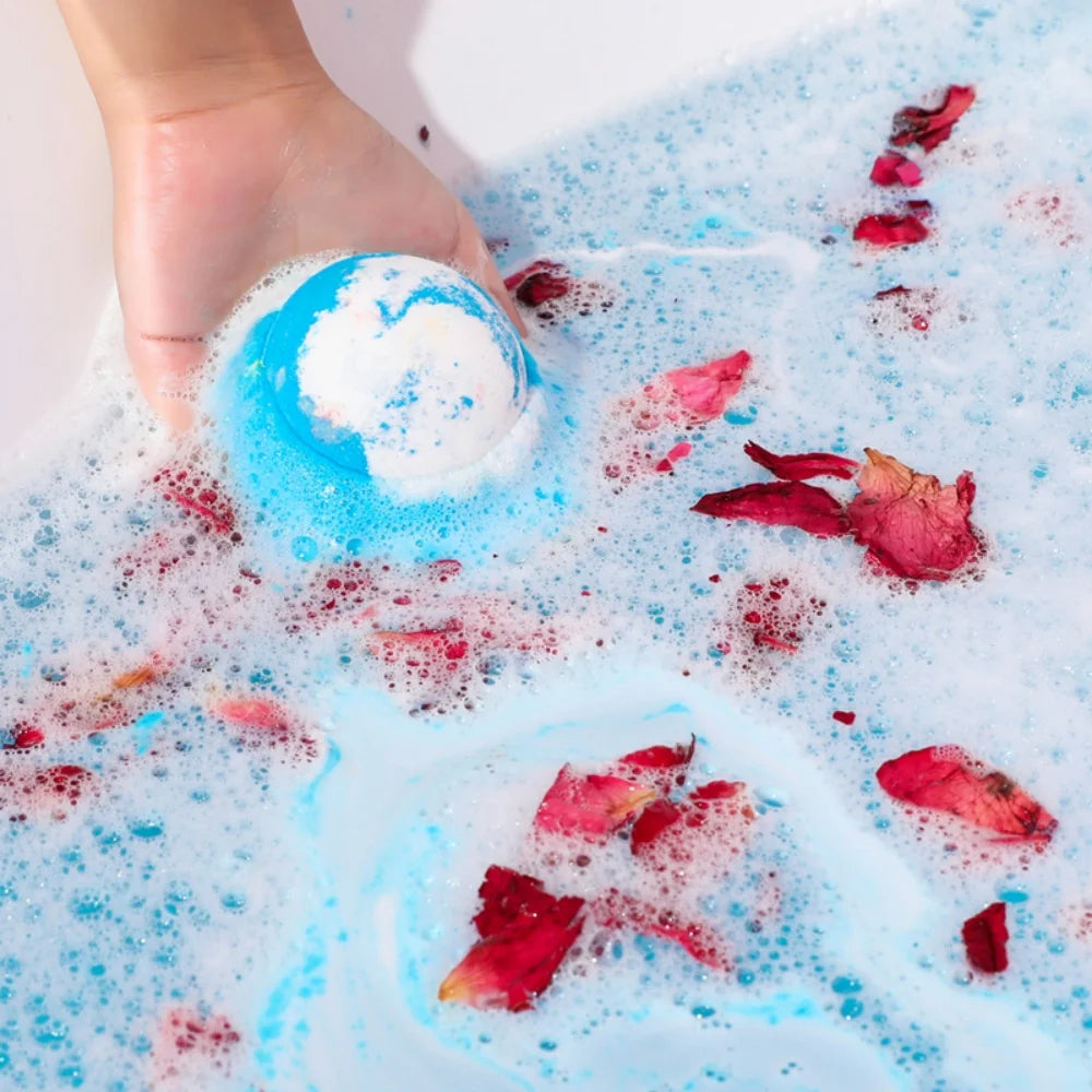 Bath Bomb Set Moisturizing Peeling Skin Care Bath Ball with Essential Oils And Bath Salts Handmade Bubble Ball Gift for Relaxing