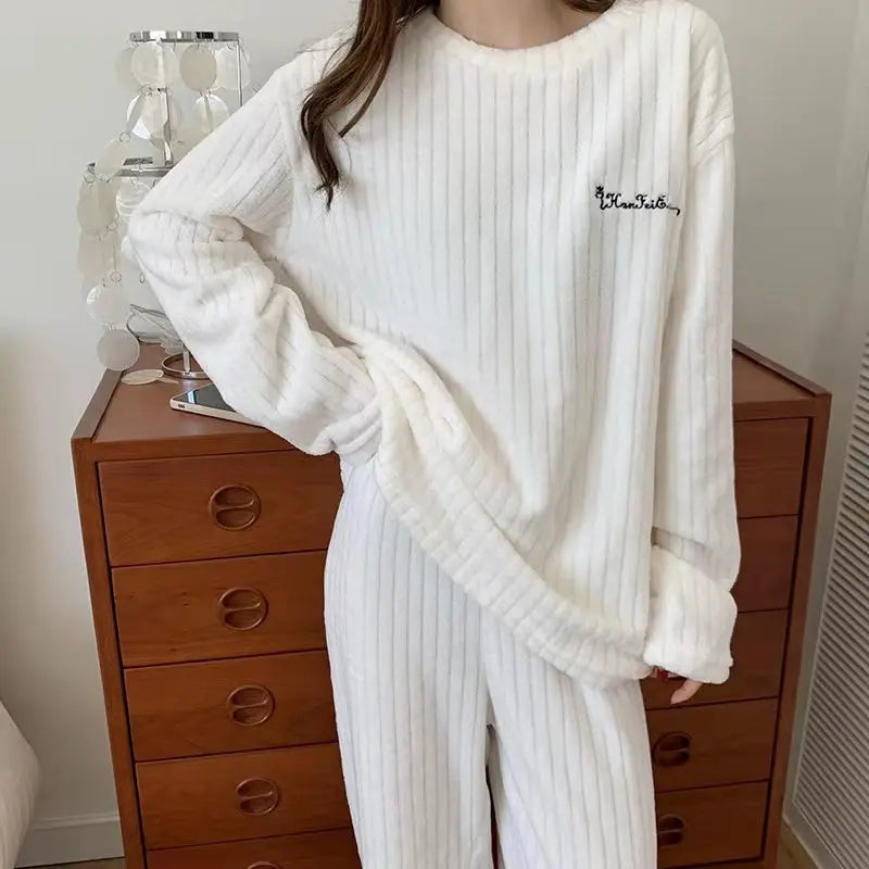 Autumn/Winter New Arrivals: Women's Warm Set Coral Fleece Pyjamas Thickened Thermal Striped Loungewear Set for Young Women