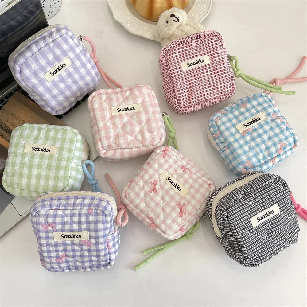 Women Small Cosmetic Bag Zipper Girls Mini Sanitary Napkins Makeup Lipstick Bags Travel Earphone Coin Organizer Pouch Bags