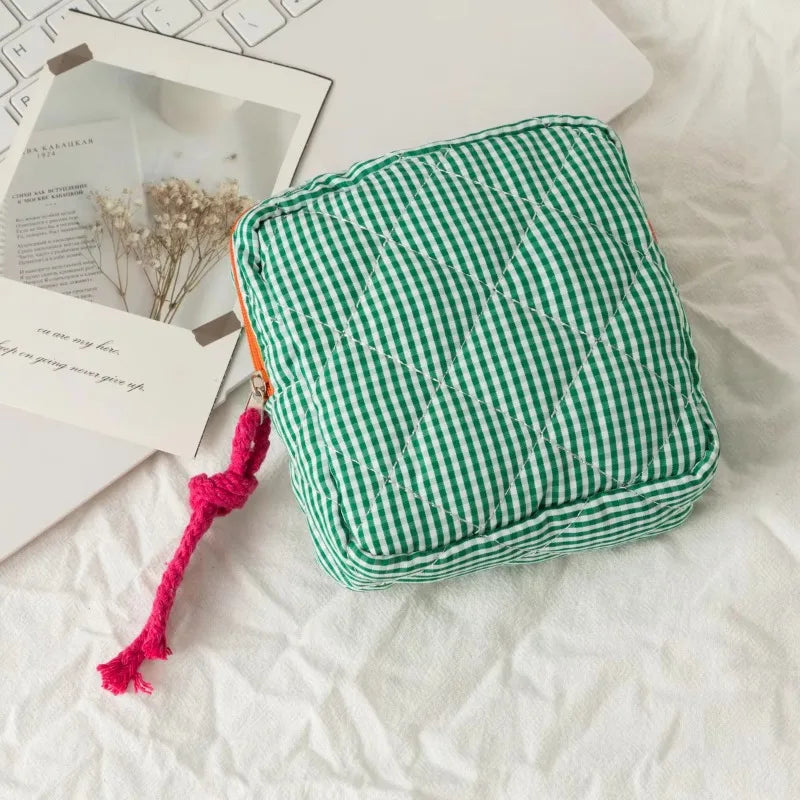 Women Small Cosmetic Bag Zipper Girls Mini Sanitary Napkins Makeup Lipstick Bags Travel Earphone Coin Organizer Pouch Bags