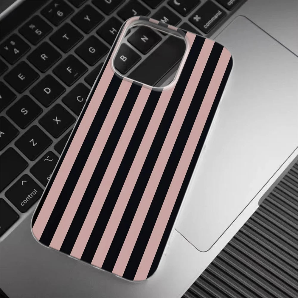 Classic Bouquet Pattern Phone Case For IPhone 17 Air 16 Pro 15 14 13 12 11 Pro Max 15 Plus Soft Cover ﻿