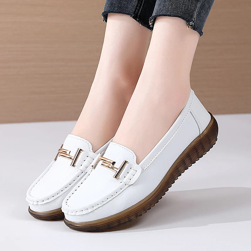 2025 New Spring /summer Women Flats Genuine Leather Moccasins Handmade Comforty Fashion Sneakers Mom nurse Flats Soft Walking