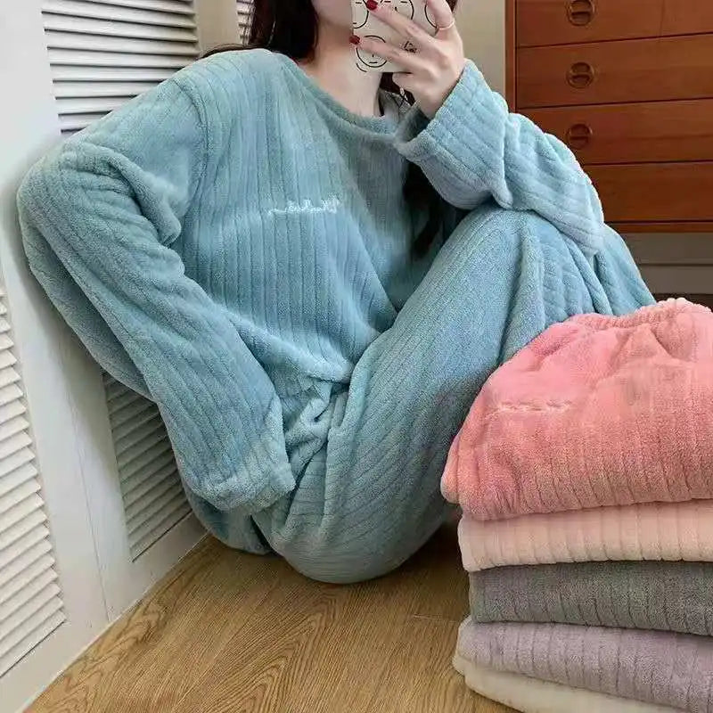Autumn/Winter New Arrivals: Women's Warm Set Coral Fleece Pyjamas Thickened Thermal Striped Loungewear Set for Young Women