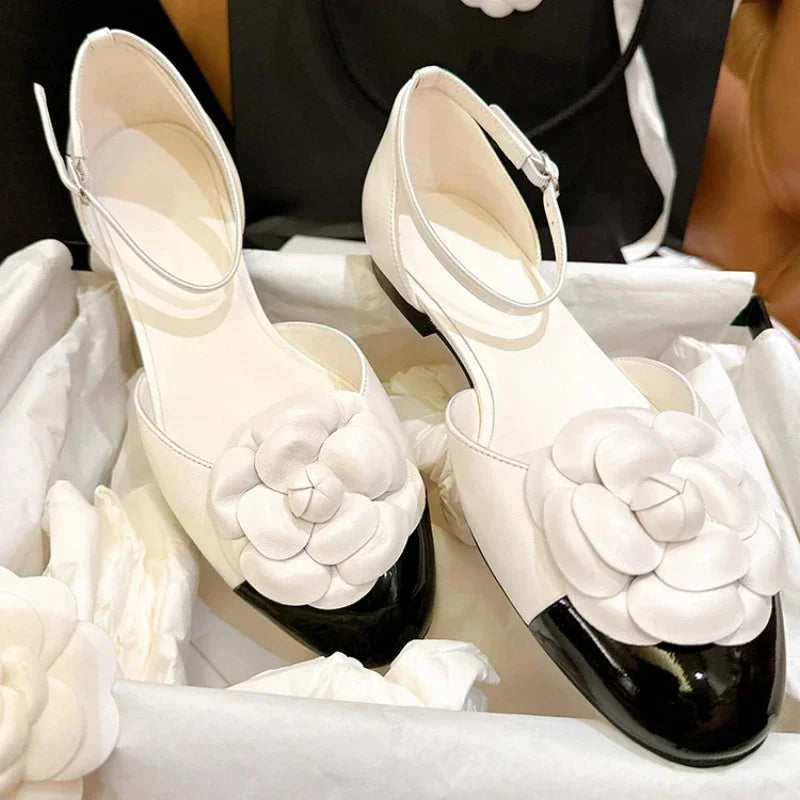 Luxury Designer Flower Mary Jane Pumps Women Round Toe Flat Sandals Women Summer Comforts Hollow Brand Floral Sandals Women