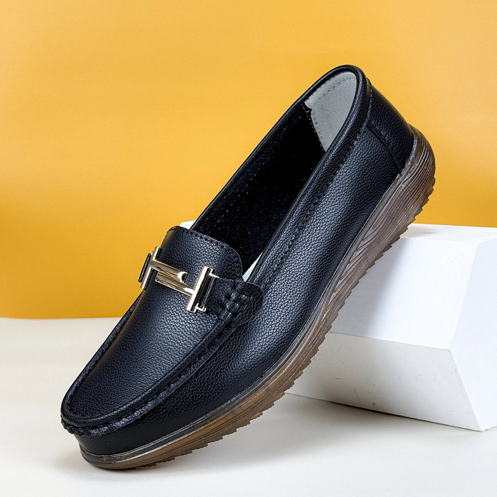 2025 New Spring /summer Women Flats Genuine Leather Moccasins Handmade Comforty Fashion Sneakers Mom nurse Flats Soft Walking