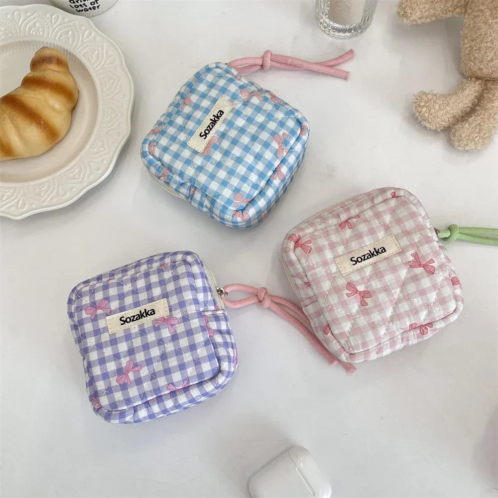 Women Small Cosmetic Bag Zipper Girls Mini Sanitary Napkins Makeup Lipstick Bags Travel Earphone Coin Organizer Pouch Bags