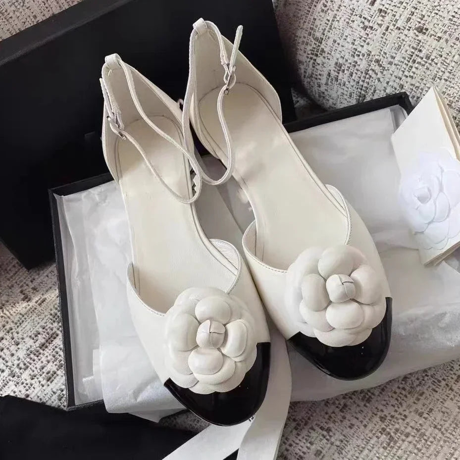 Luxury Designer Flower Mary Jane Pumps Women Round Toe Flat Sandals Women Summer Comforts Hollow Brand Floral Sandals Women