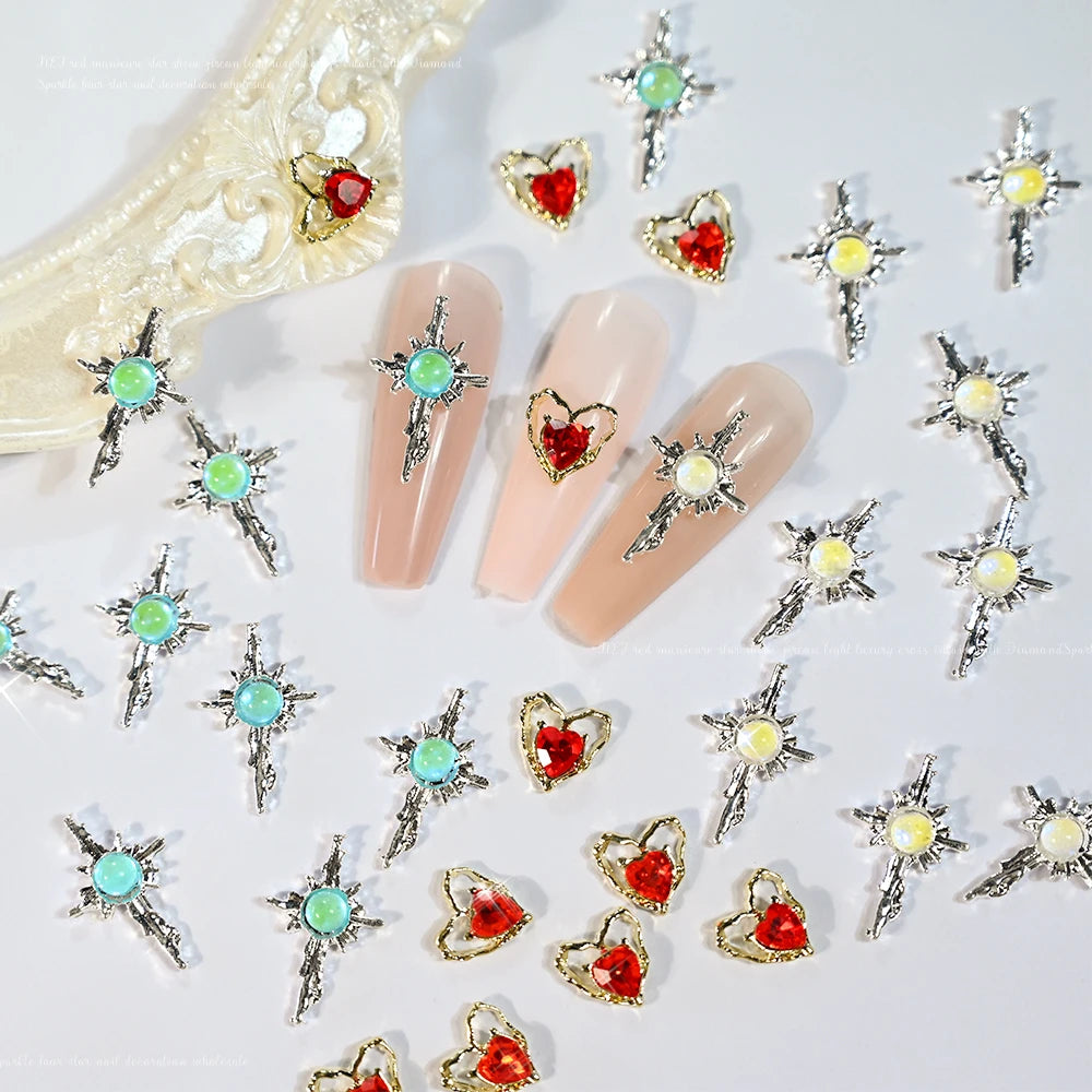 3D Red Diamond Hearts Nail Aolly Charms 10pcs Gold Hollow Crystals Rhinestones 10mm Nails Heart Gems Valentines Day Jewelries *&