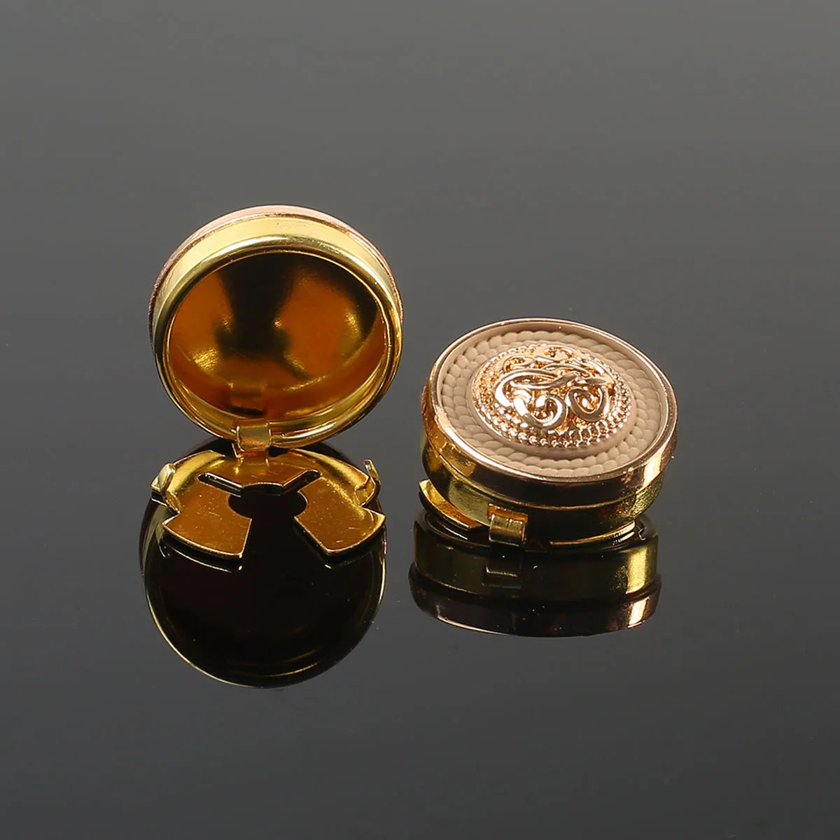 2pcs Button Cufflinks Luxury Metal Button Cover Shirt Button Clip Retro Sleeve Button for Men and Women Dress Button Decoratio