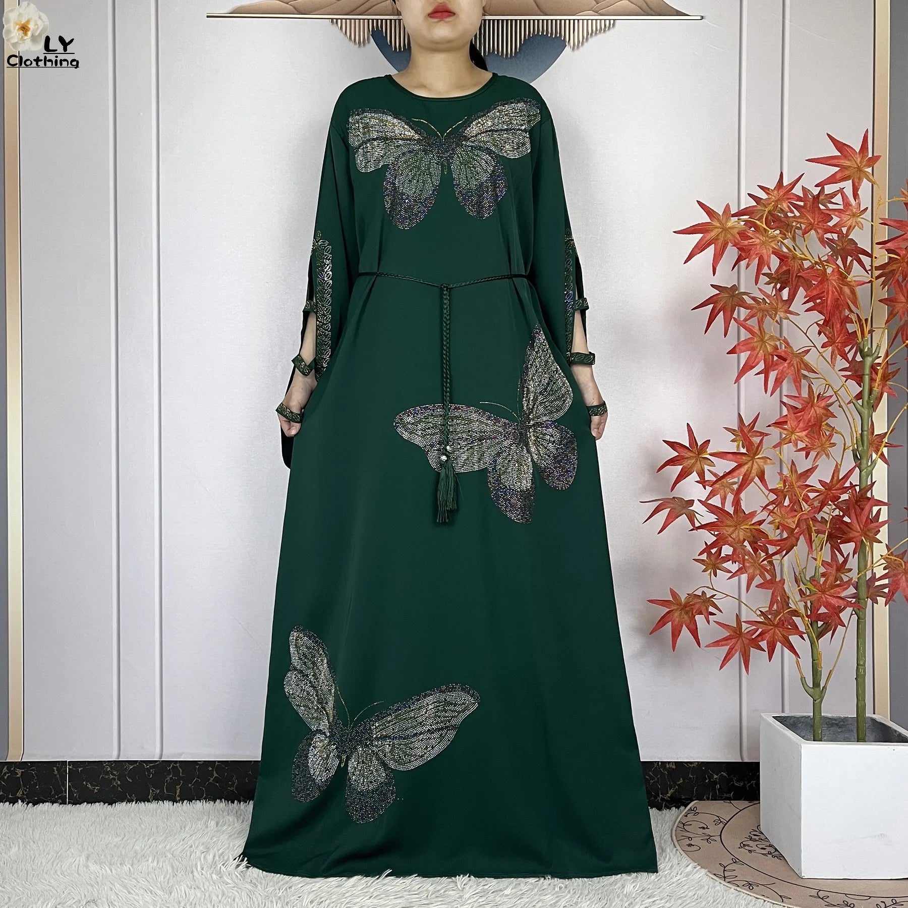 2025New Dubai Muslim Women Elegant Dress African Abaya Loose Butterfly Pattern Diamond Islamic Long Sleeve Turkey Femme Clothing