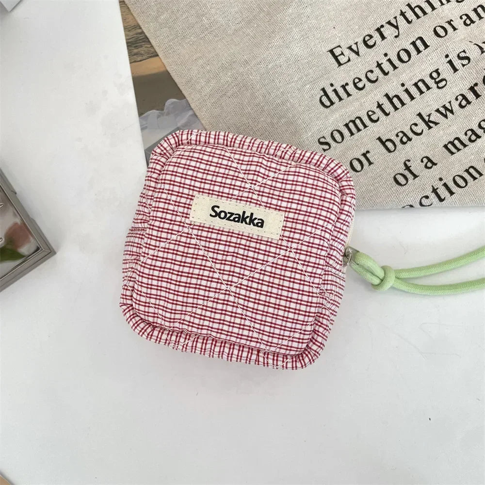 Women Small Cosmetic Bag Zipper Girls Mini Sanitary Napkins Makeup Lipstick Bags Travel Earphone Coin Organizer Pouch Bags