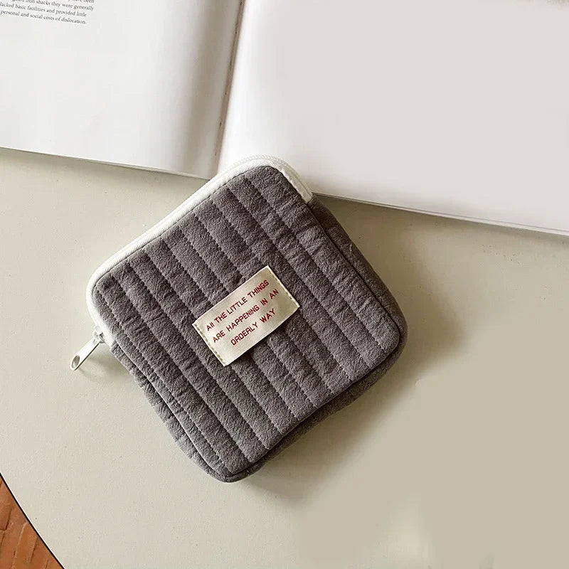 Women Small Cosmetic Bag Zipper Girls Mini Sanitary Napkins Makeup Lipstick Bags Travel Earphone Coin Organizer Pouch Bags