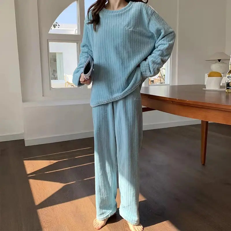 Autumn/Winter New Arrivals: Women's Warm Set Coral Fleece Pyjamas Thickened Thermal Striped Loungewear Set for Young Women