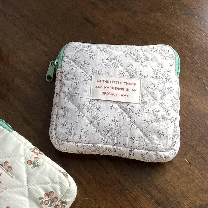 Women Small Cosmetic Bag Zipper Girls Mini Sanitary Napkins Makeup Lipstick Bags Travel Earphone Coin Organizer Pouch Bags