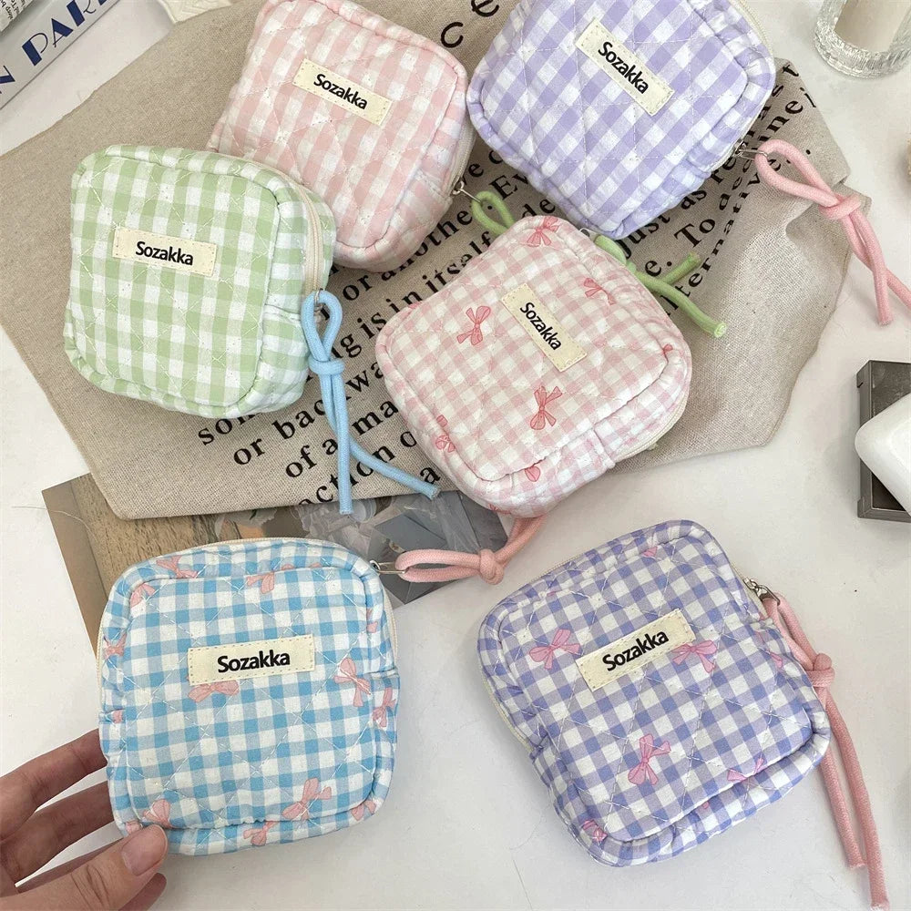 Women Small Cosmetic Bag Zipper Girls Mini Sanitary Napkins Makeup Lipstick Bags Travel Earphone Coin Organizer Pouch Bags