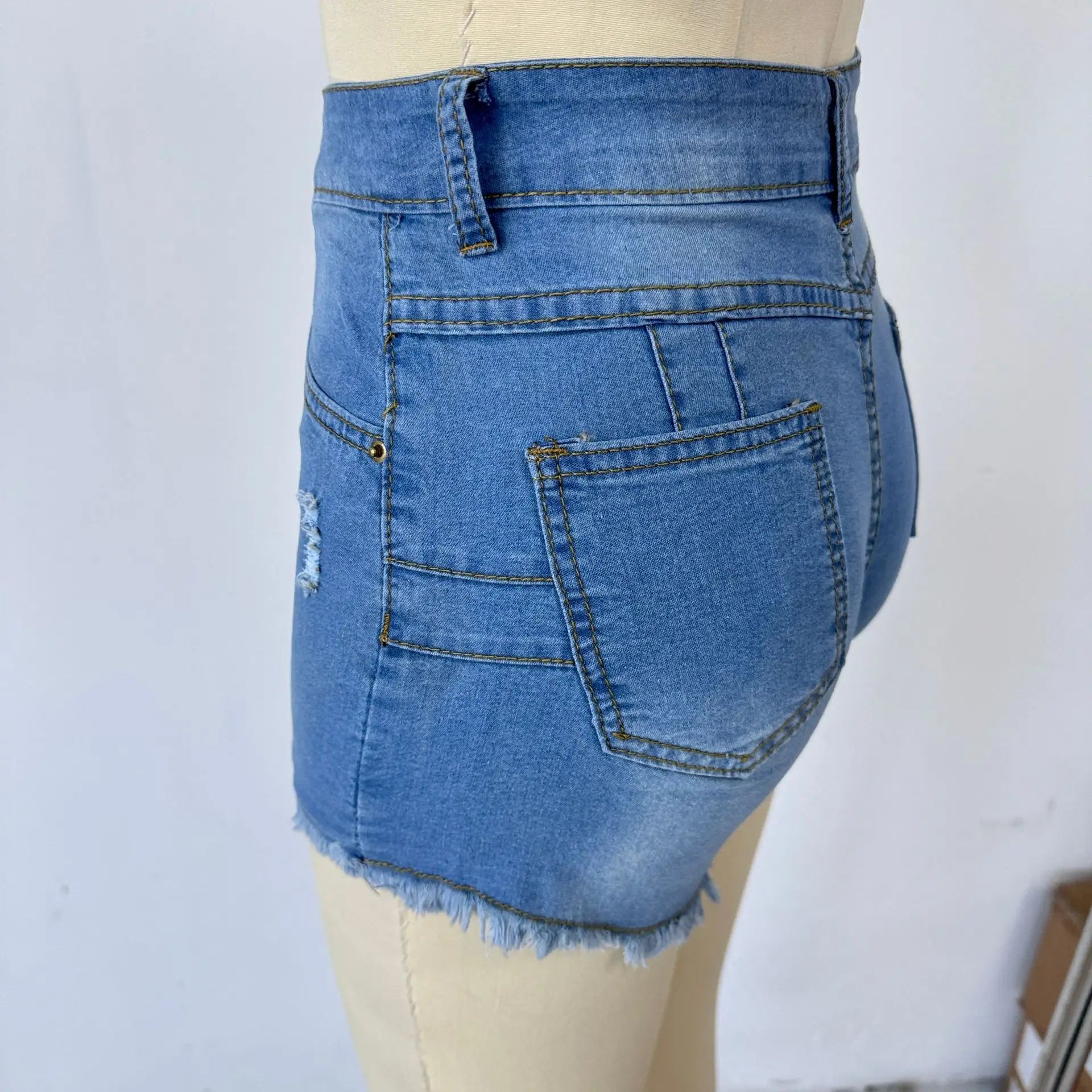 شورت جينز نسائي ضيق بقصة ضيقة ومثير وساخن وعصري بلون سادة وخصر عالٍ، ملابس كاجوال للسيدات.