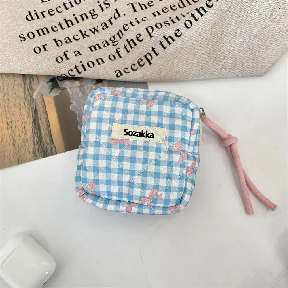 Women Small Cosmetic Bag Zipper Girls Mini Sanitary Napkins Makeup Lipstick Bags Travel Earphone Coin Organizer Pouch Bags