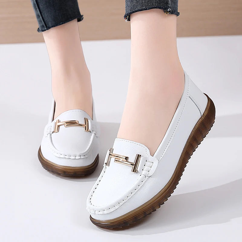 2025 New Spring /summer Women Flats Genuine Leather Moccasins Handmade Comforty Fashion Sneakers Mom nurse Flats Soft Walking