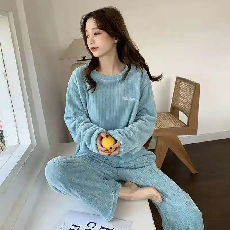 Autumn/Winter New Arrivals: Women's Warm Set Coral Fleece Pyjamas Thickened Thermal Striped Loungewear Set for Young Women