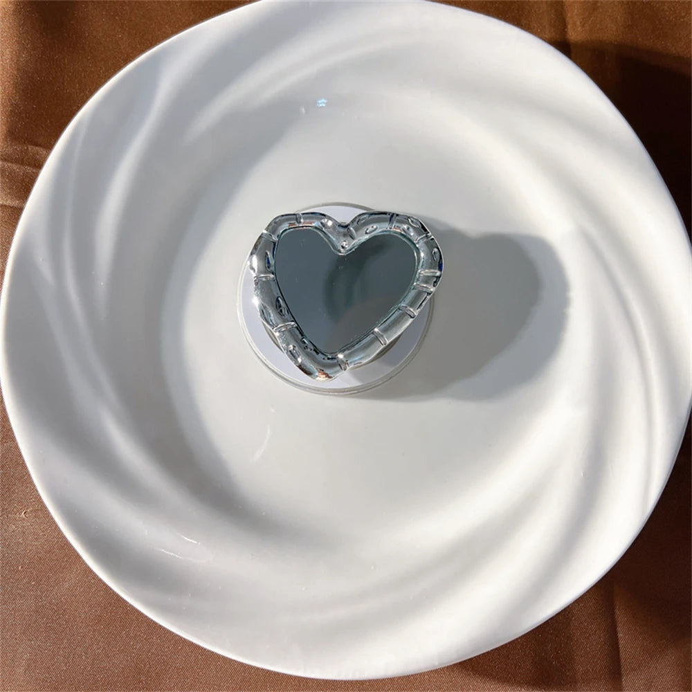 Pleated Silver Love Heart Mirror Magnetic Holder Griptok Phone Stand Holder Support For IPhone 17 16 For Pad Magsafe Smart Tok