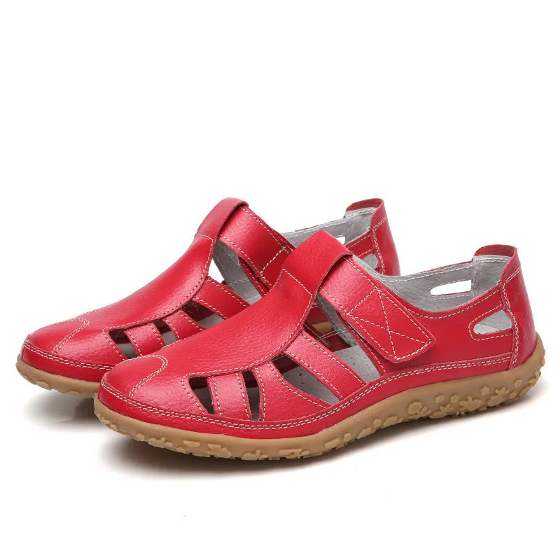 Women's Leather Sandals Casual Summer Closed Toe Beach Sandals Flat Comfortable Sneakers